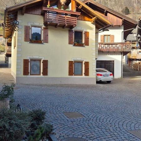 Appartamento Casa Jasmina Mezzano Esterno foto
