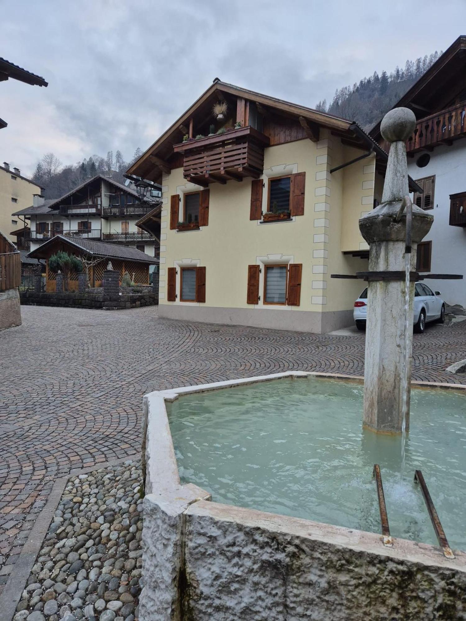 Appartamento Casa Jasmina Mezzano Esterno foto
